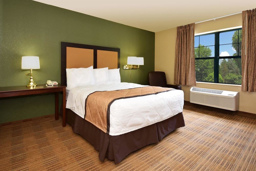 Photo of Bedroom in Santa Susana