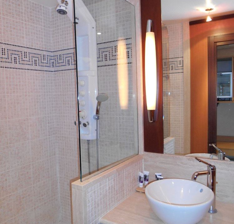 Photo of Bathroom in Le Chesnay