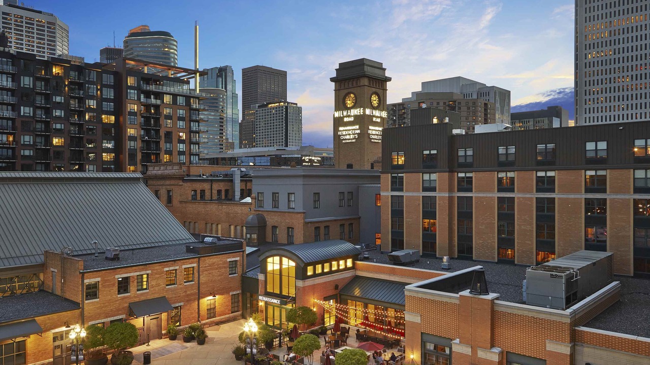 Photo of Buildings in Gateway District