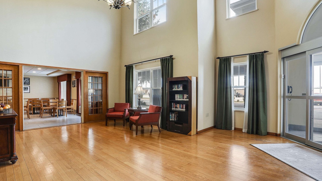 Photo of Livingroom in Ashwaubenon