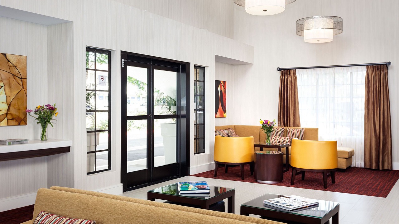 Photo of Livingroom in Simi Valley