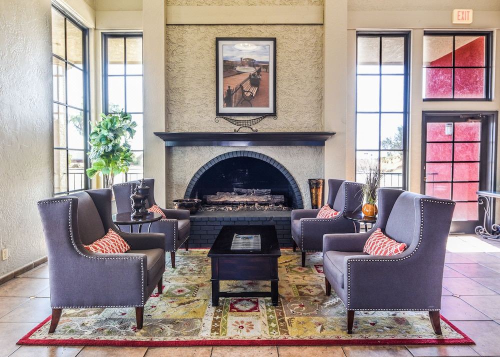 Photo of Livingroom in Barstow