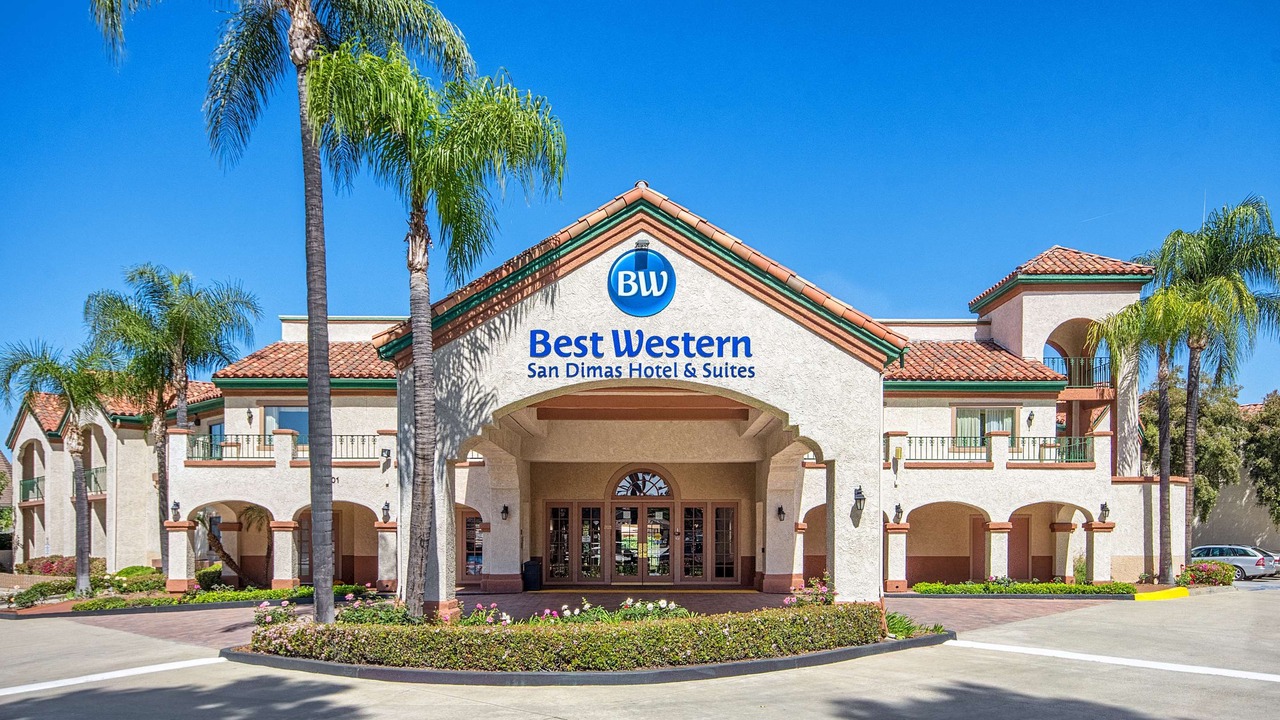 Photo of Buildings in Bonita