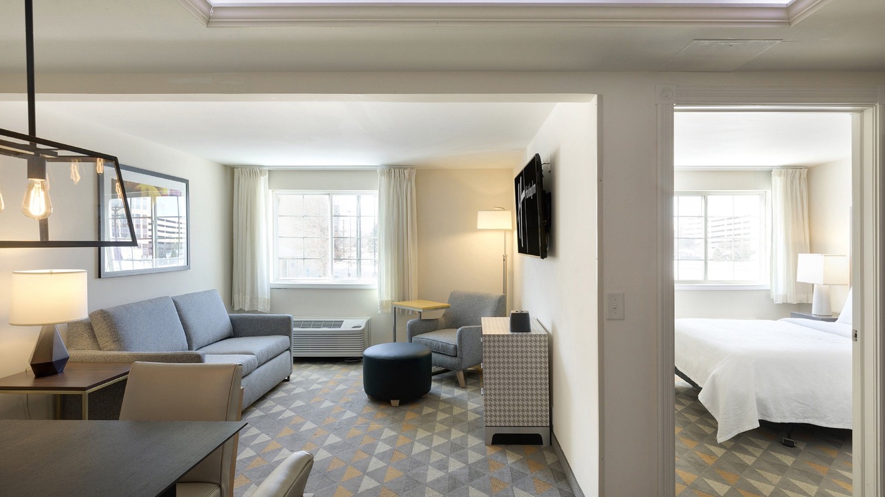 Photo of Livingroom in West Bloomington