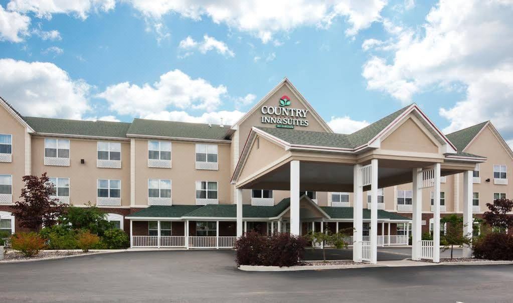 Photo of Buildings in Marinette
