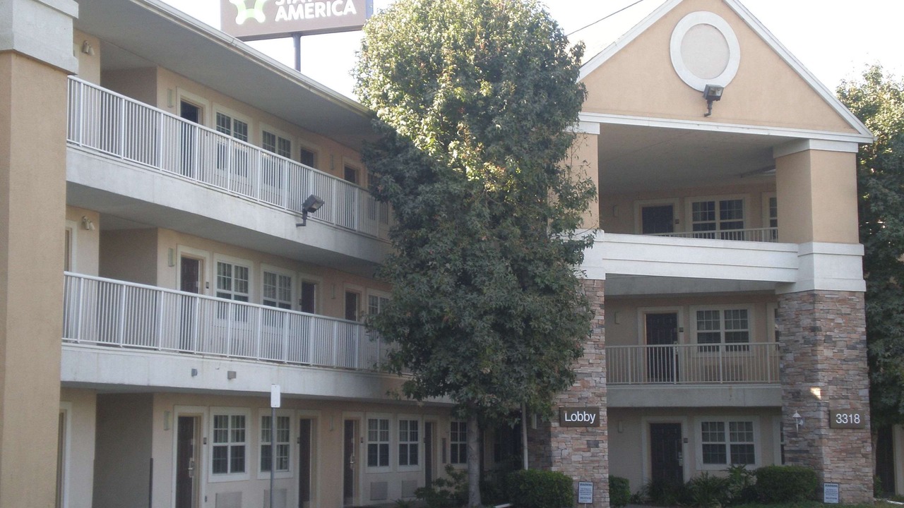 Photo of Buildings in Riviera - Westchester