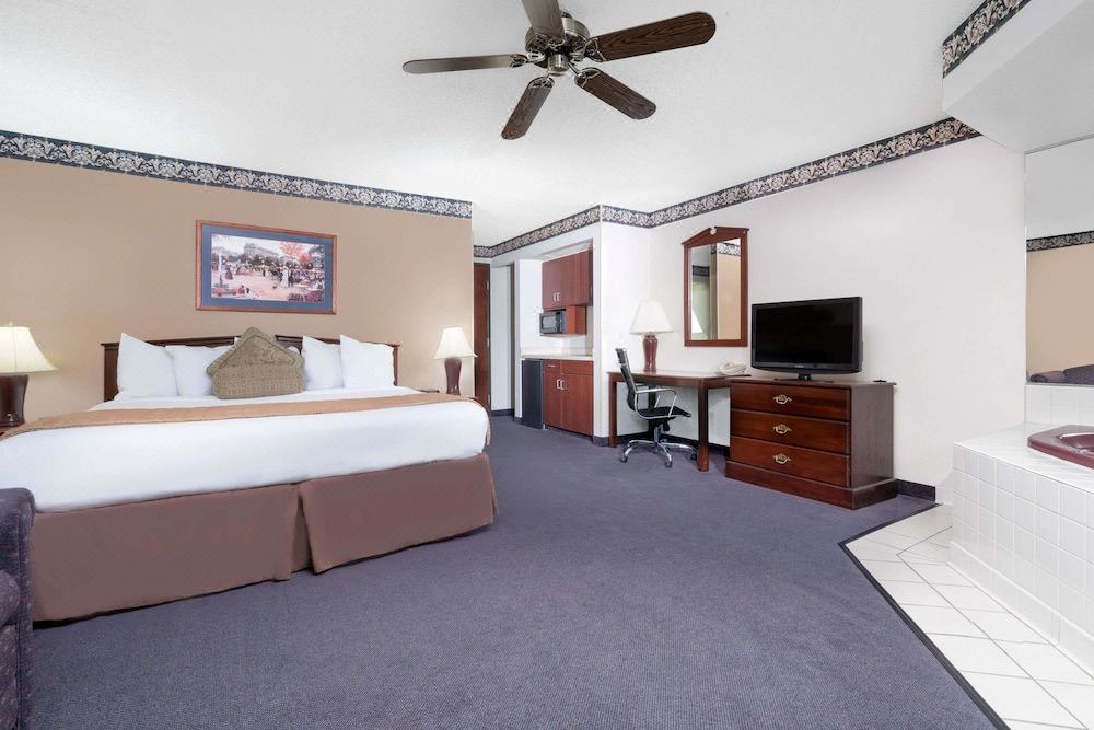 Photo of Bedroom in Onalaska