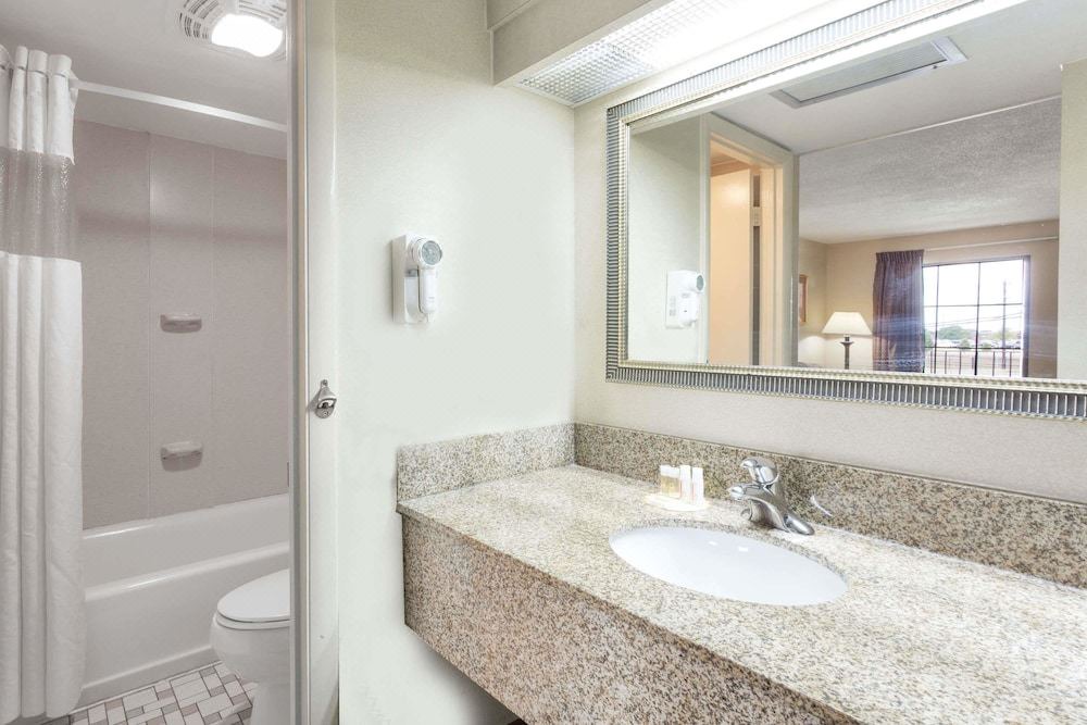 Photo of Bathroom in Camp Springs