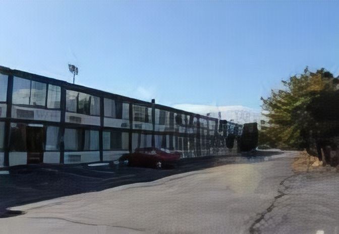 Photo of Buildings in Teaticket