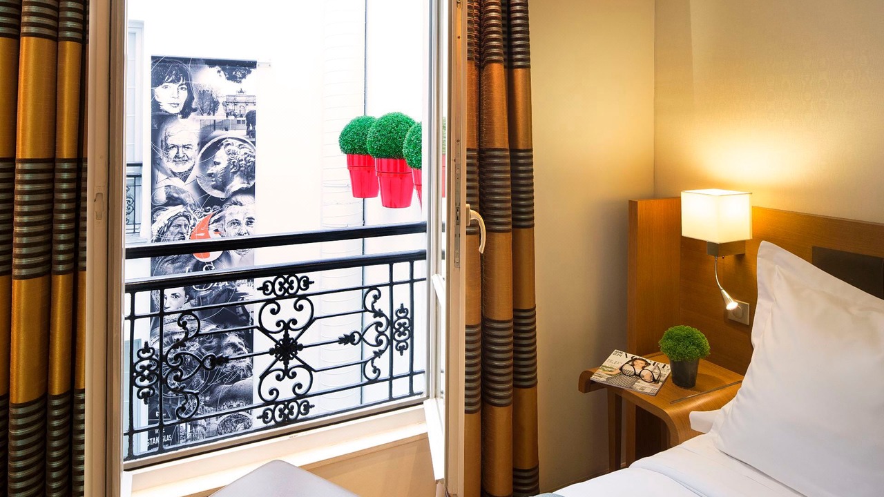 Photo of Bedroom in Notre-Dame-des-Champs