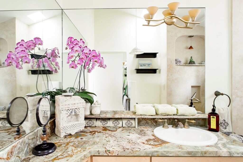 Photo of Livingroom in Venice Canals