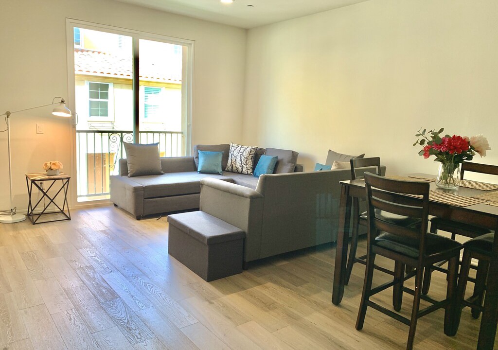 Photo of Livingroom in Camarillo