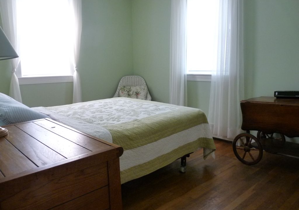 Photo of Bedroom in Falmouth Heights