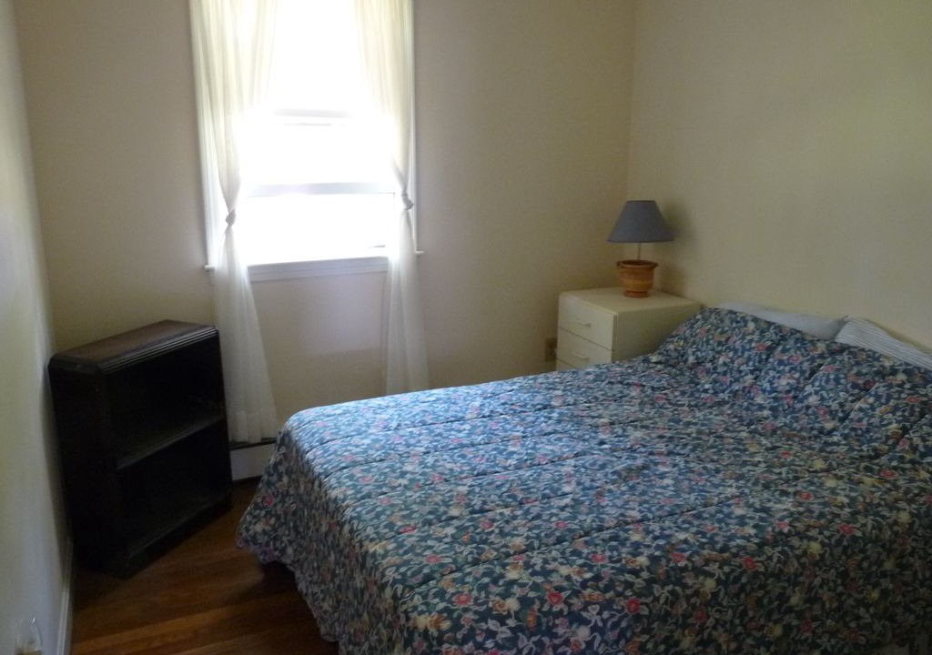 Photo of Bedroom in Falmouth Heights