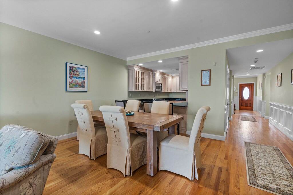 Photo of Livingroom in Falmouth Heights