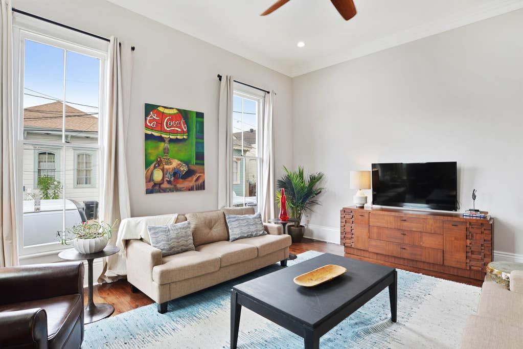 Photo of Livingroom in South 7th Ward