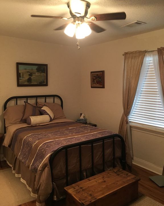 Photo of Bedroom in Fairgrounds