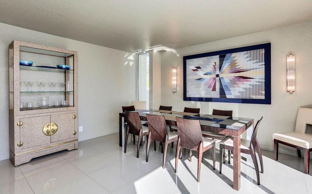 Photo of Livingroom in Chino Canyon