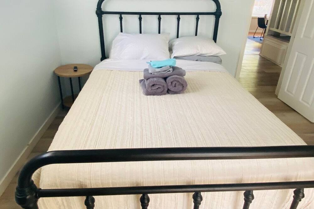 Photo of Bedroom in Belmont Heights