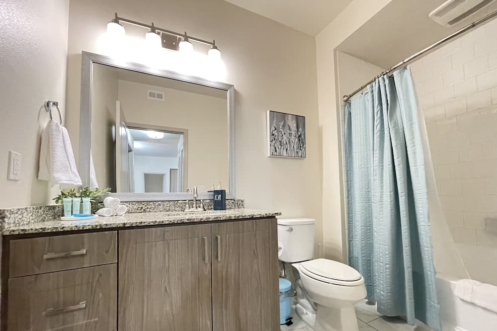 Photo of Bathroom in Camarillo