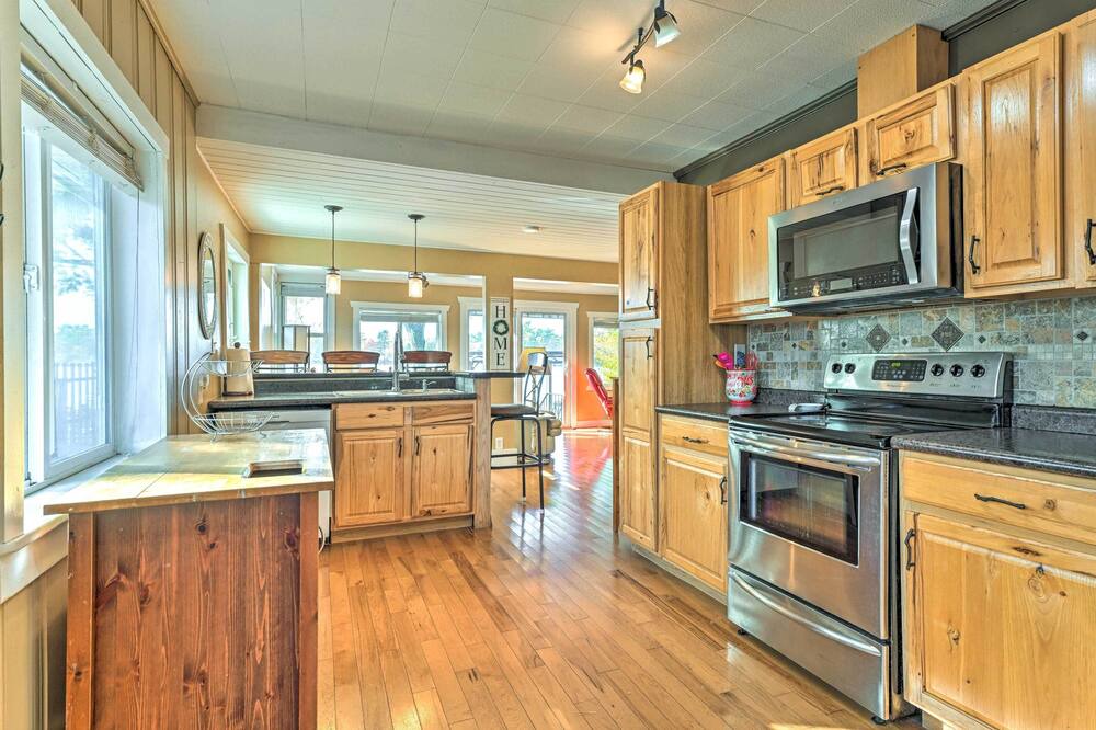 Photo of Kitchen in King