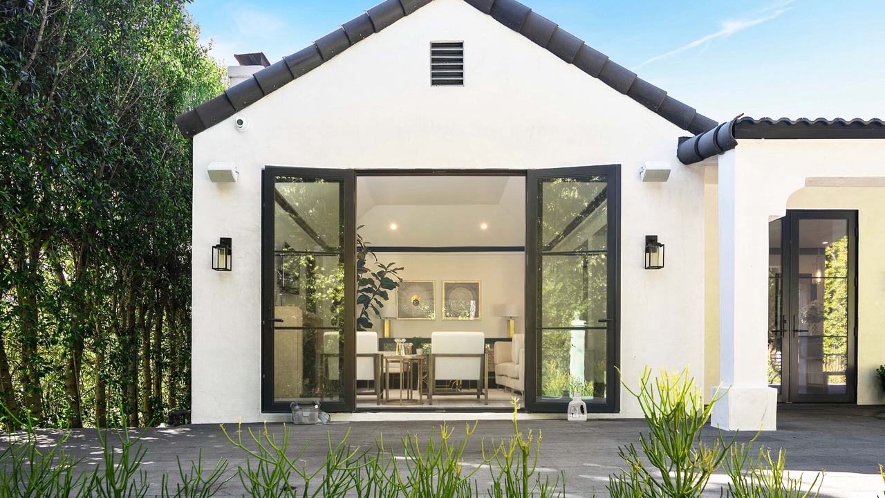 Photo of Outdoor in Melrose