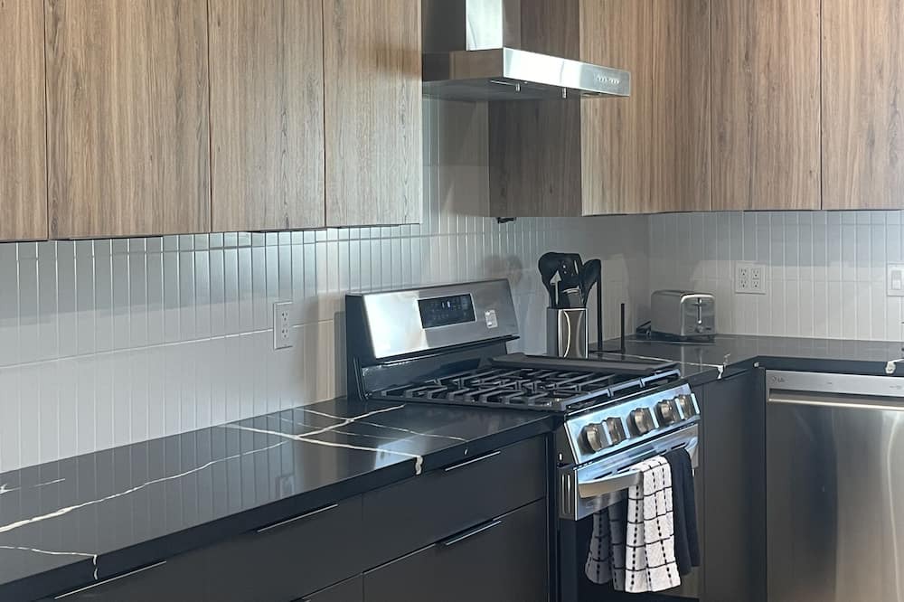 Photo of Kitchen in Valley Glen