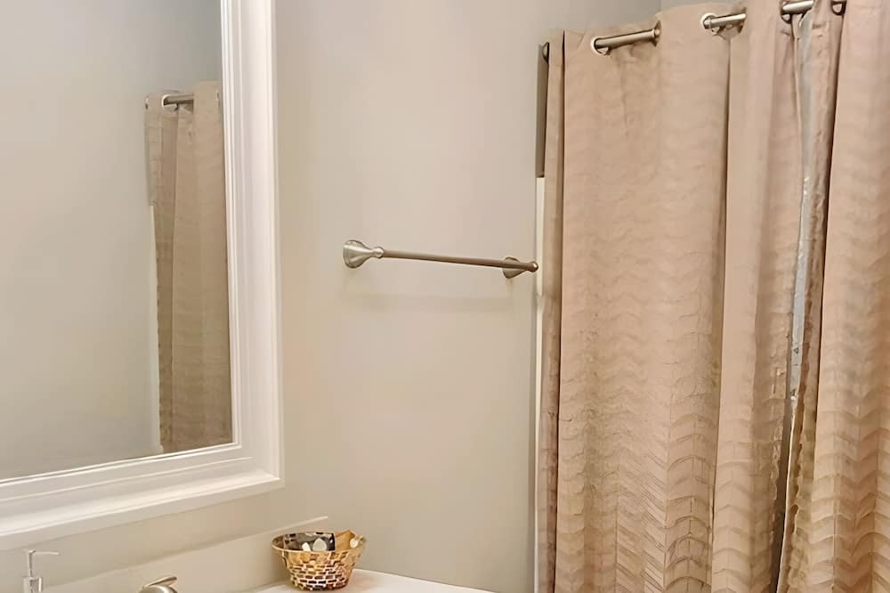 Photo of Bathroom in Gonzales