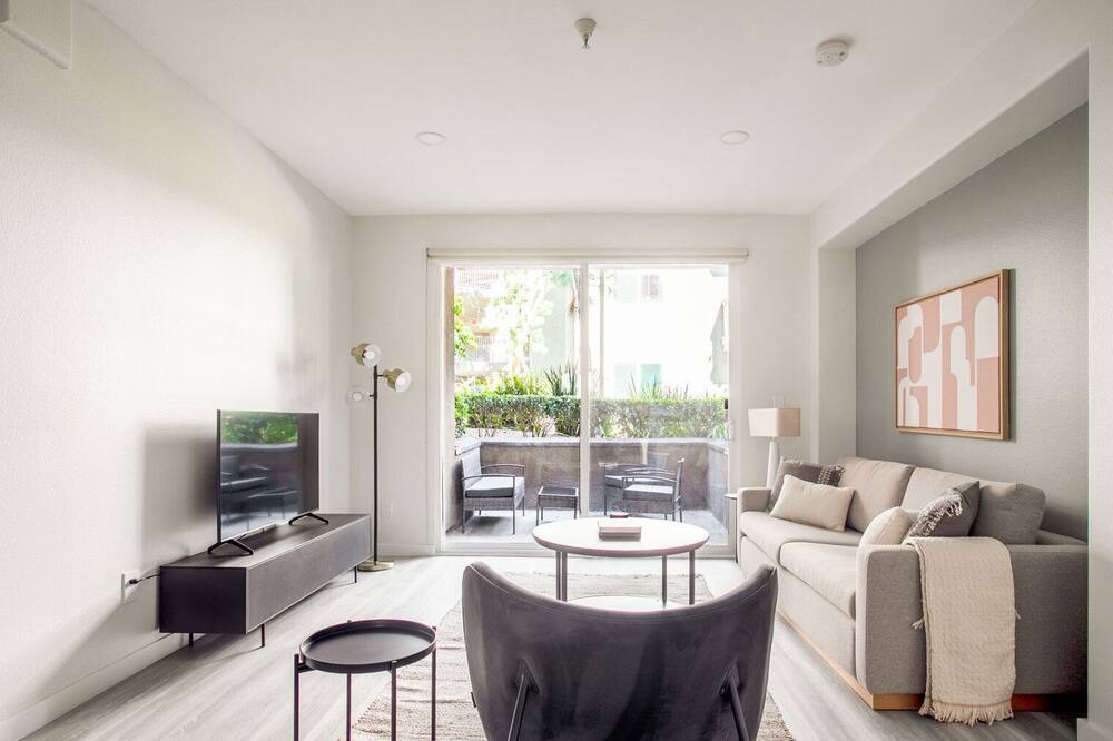 Photo of Livingroom in Mar Vista
