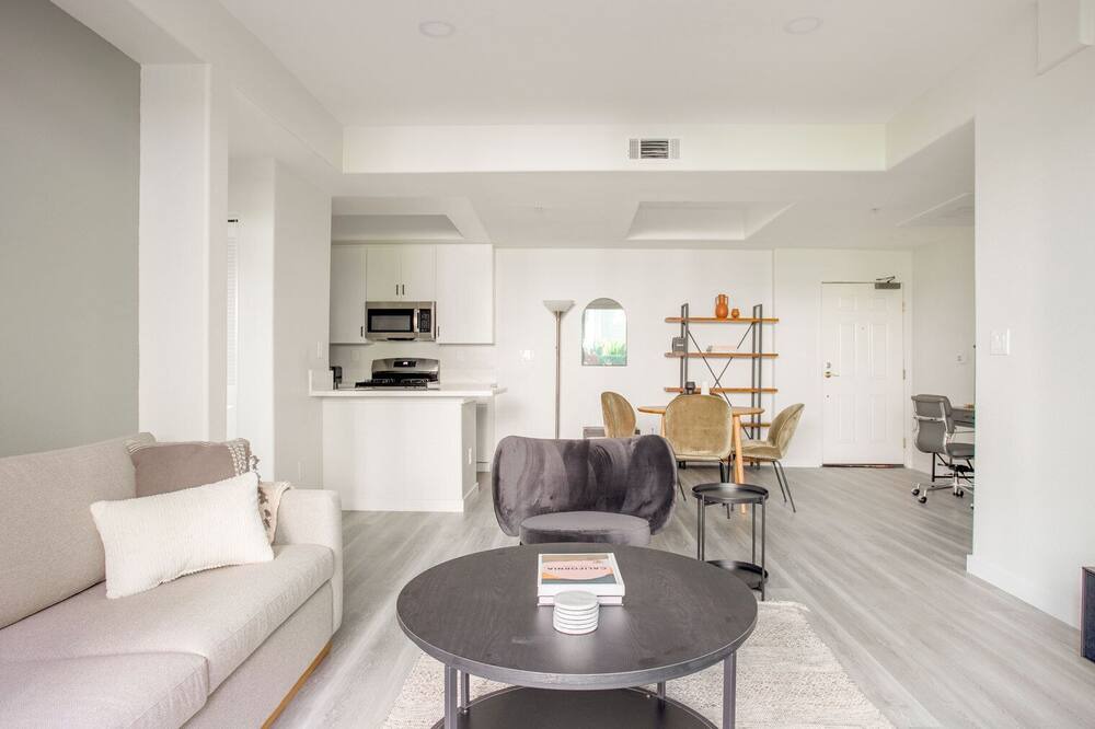 Photo of Livingroom in Mar Vista