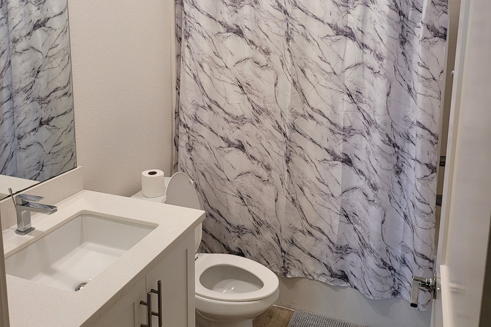 Photo of Bathroom in Riverpark