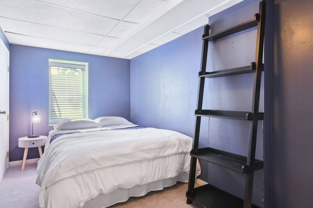 Photo of Bedroom in Woodland