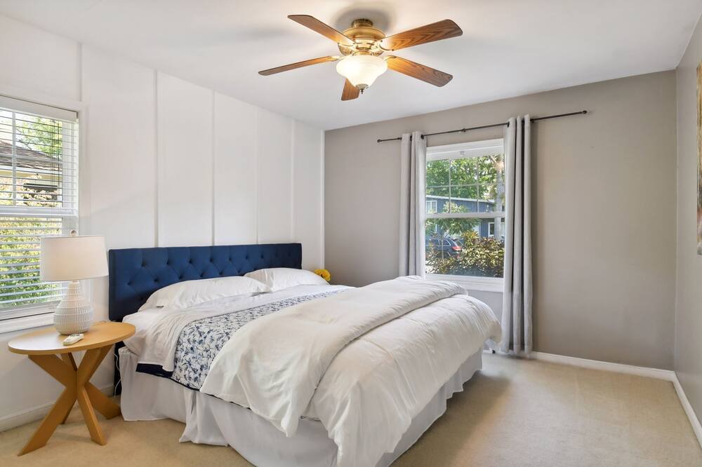 Photo of Bedroom in Woodland