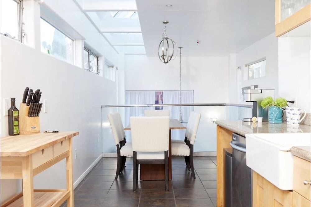 Photo of Kitchen in Ocean Park