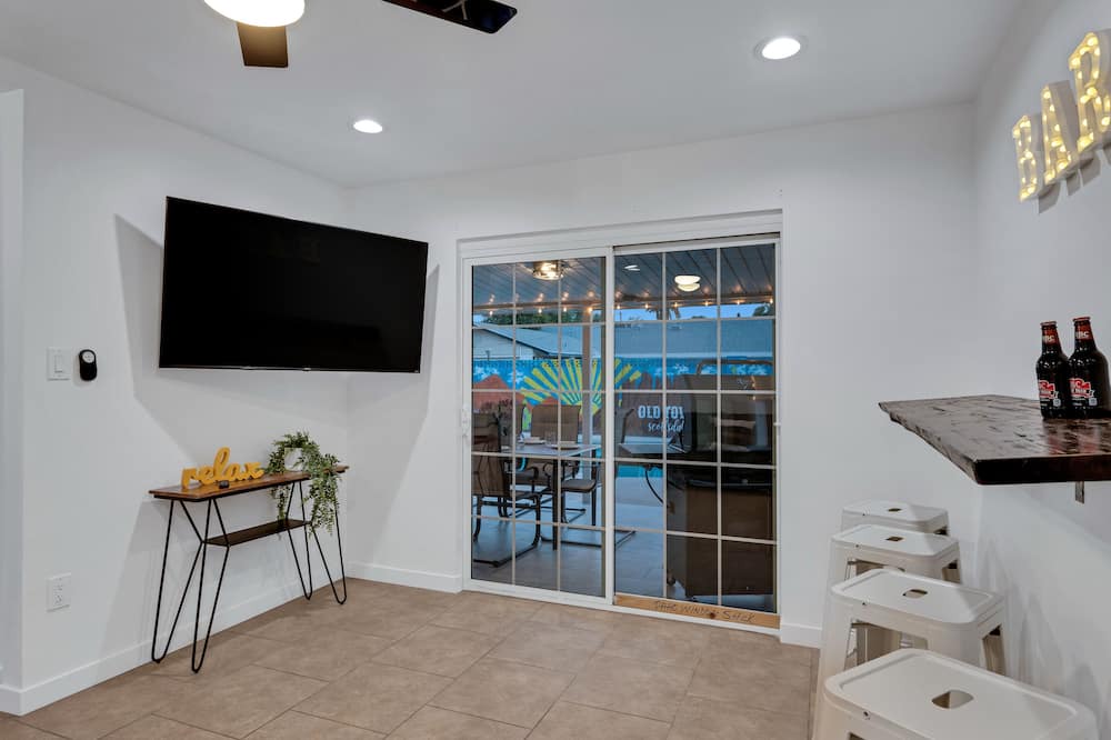 Photo of Livingroom in Scottsdale Estates Nine