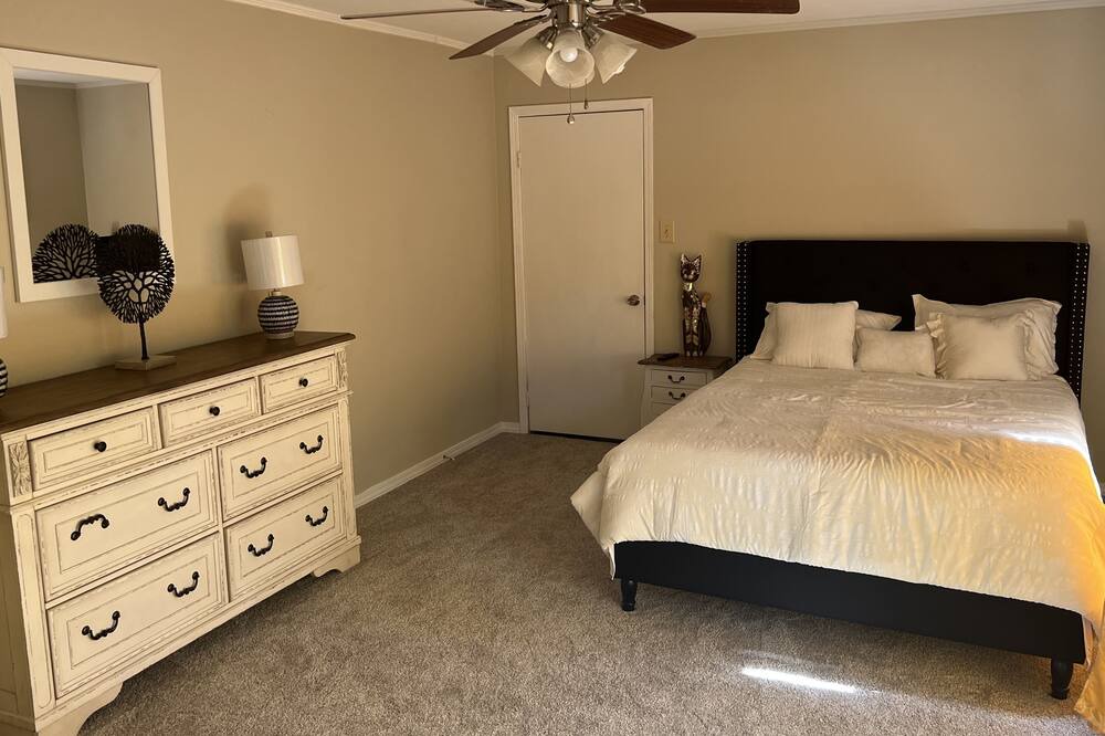 Photo of Bedroom in Highlands - Perkins