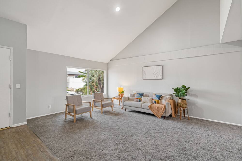 Photo of Livingroom in Camarillo
