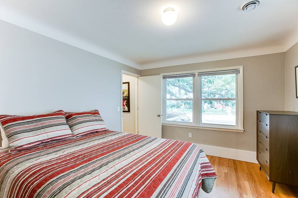 Photo of Bedroom in Merriam Park