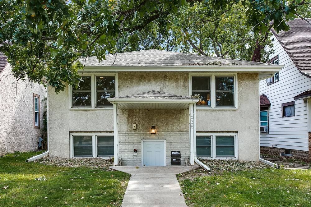 Photo of Outdoor in Merriam Park