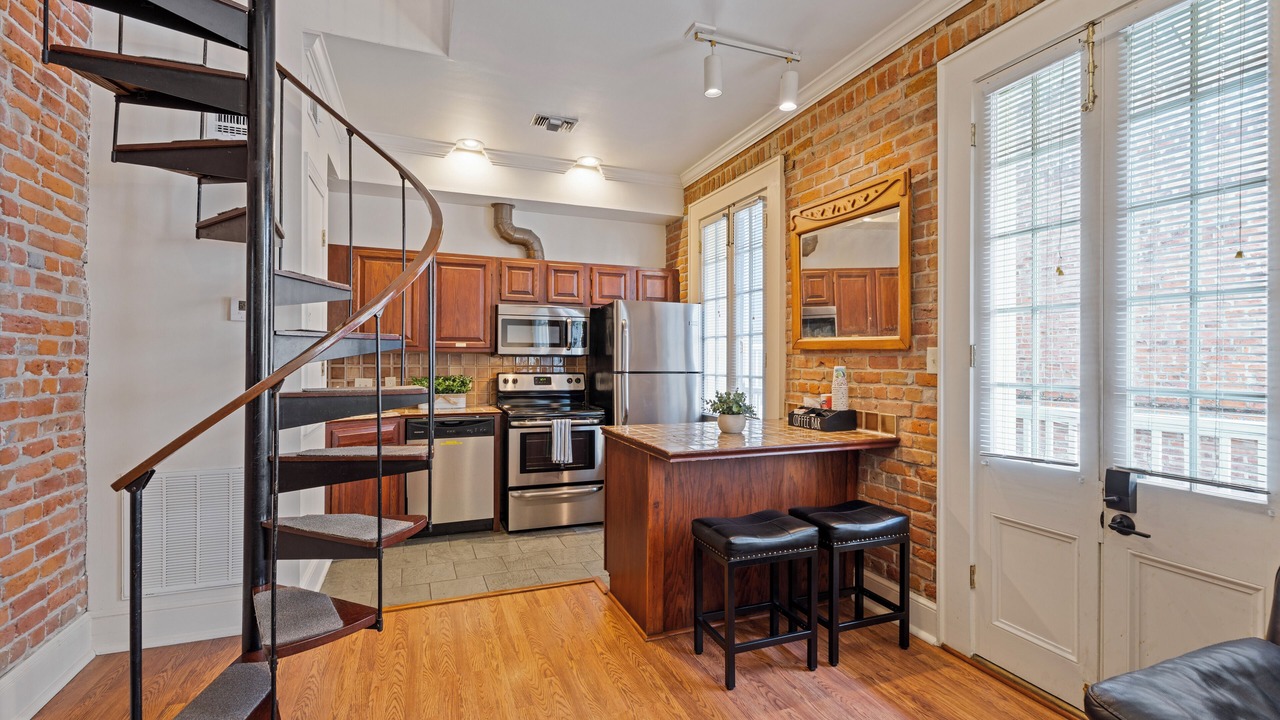 Photo of Kitchen in French Quarter