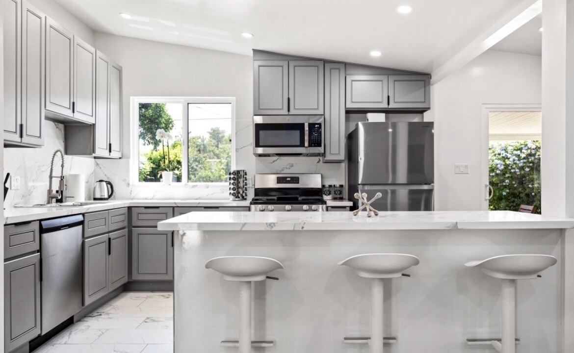 Photo of Kitchen in Valley Glen