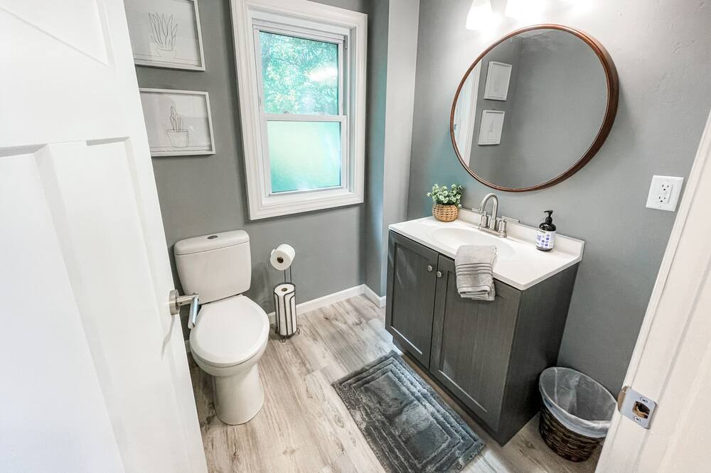 Photo of Bathroom in Manawa