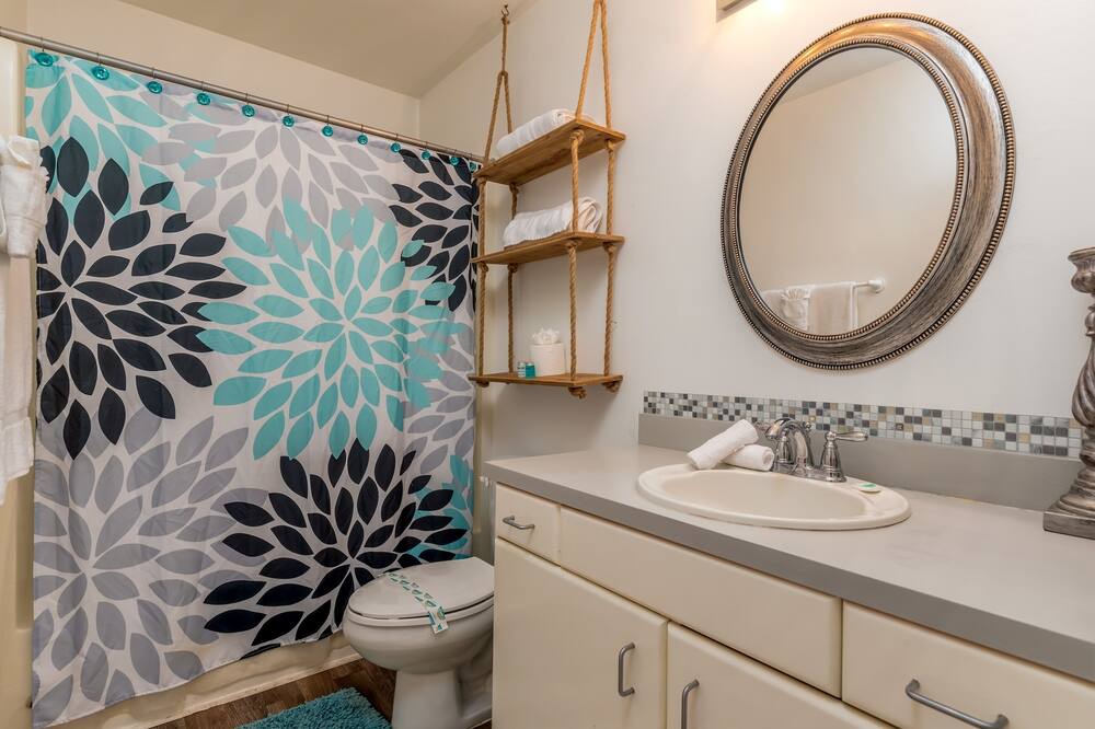 Photo of Bathroom in Dauphin Island