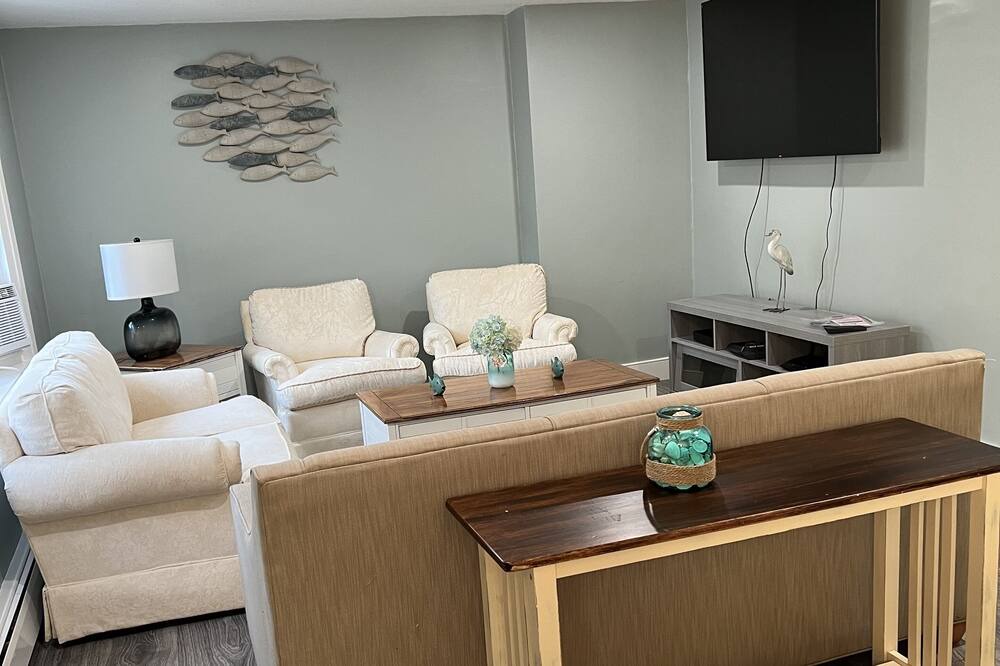 Photo of Livingroom in West Hyannisport