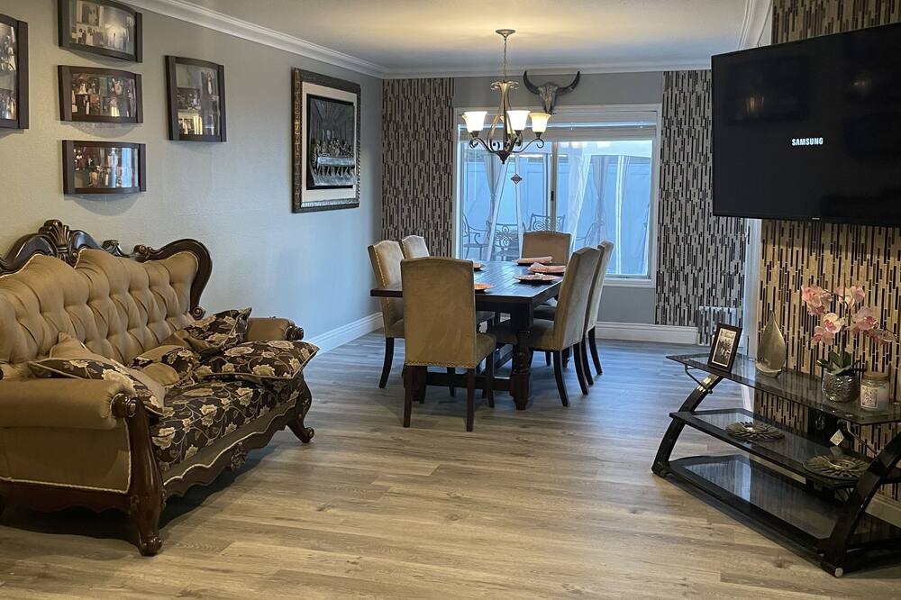 Photo of Livingroom in Moreno Valley