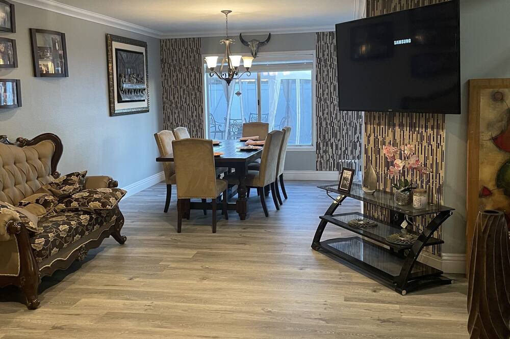 Photo of Livingroom in Moreno Valley