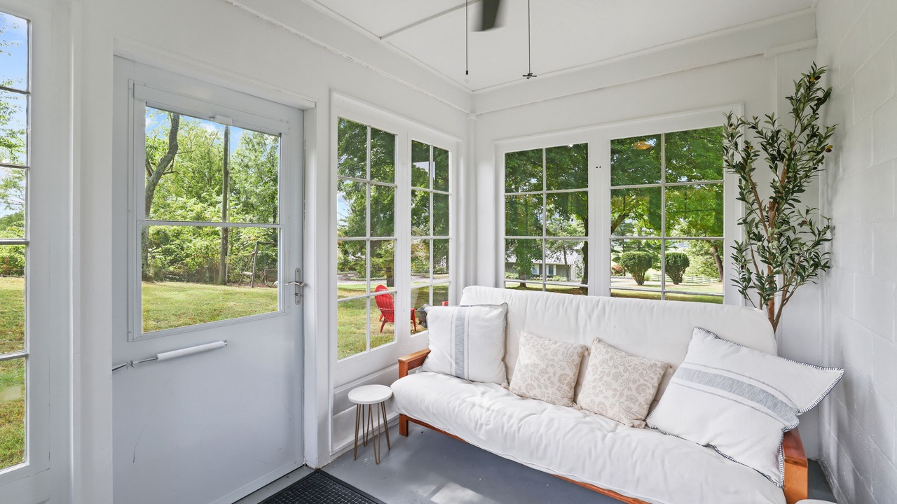 Photo of Livingroom in Purcellville