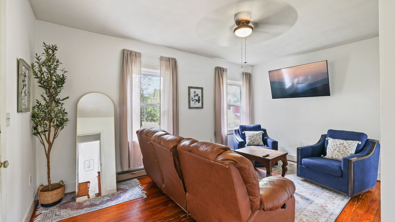 Photo of Livingroom in Purcellville
