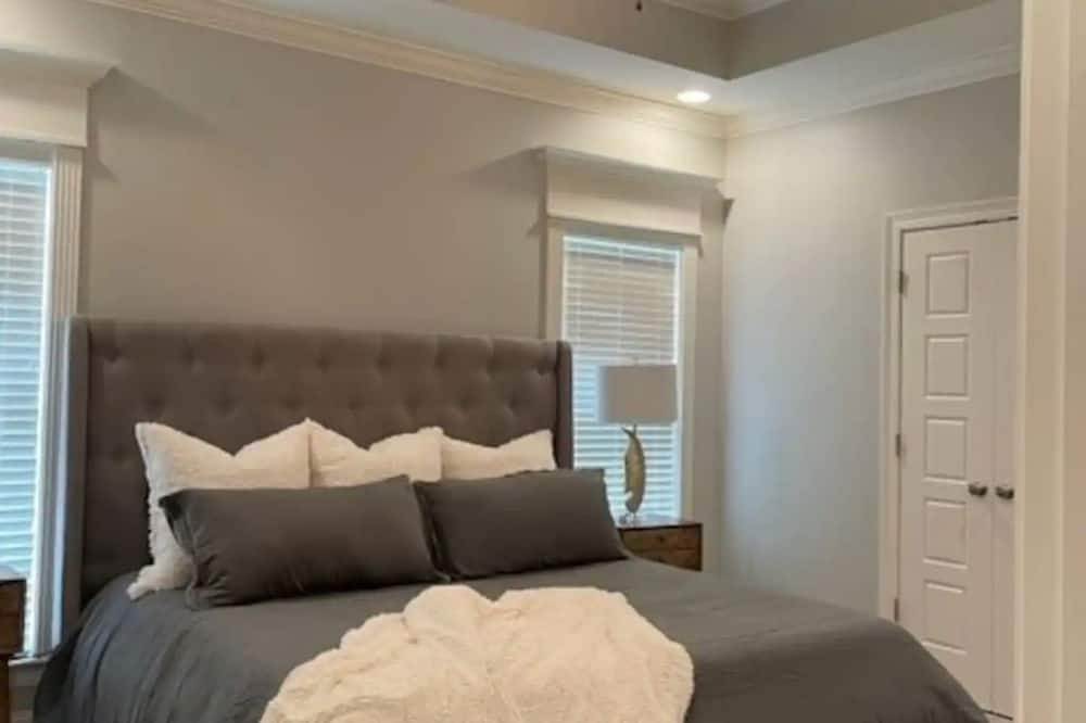 Photo of Bedroom in Prairieville