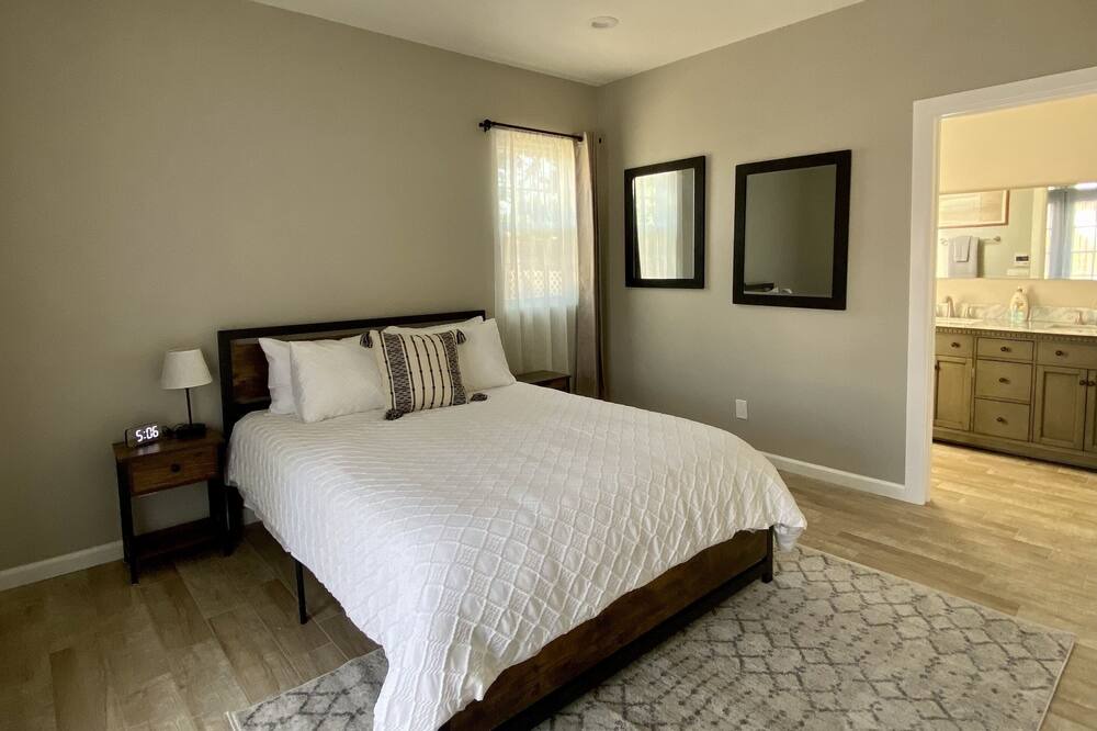 Photo of Bedroom in Simi Valley